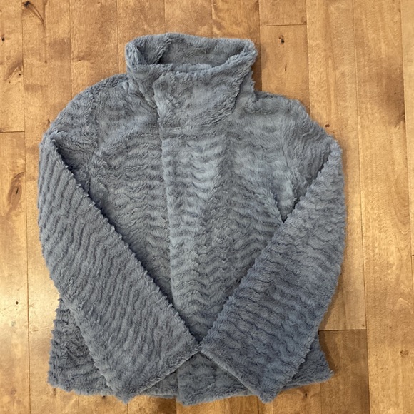 Patagonia Pelage Jacket Faux Fur Gray; Size Small - Picture 5 of 11